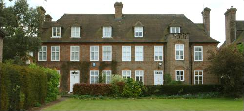 07-08 Reynolds Close